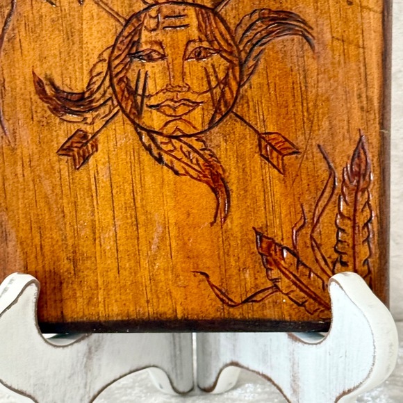Hand Carved Wood Wall Art Sun Face Feathers Arrows Native American Style 2003 - Picture 5 of 10